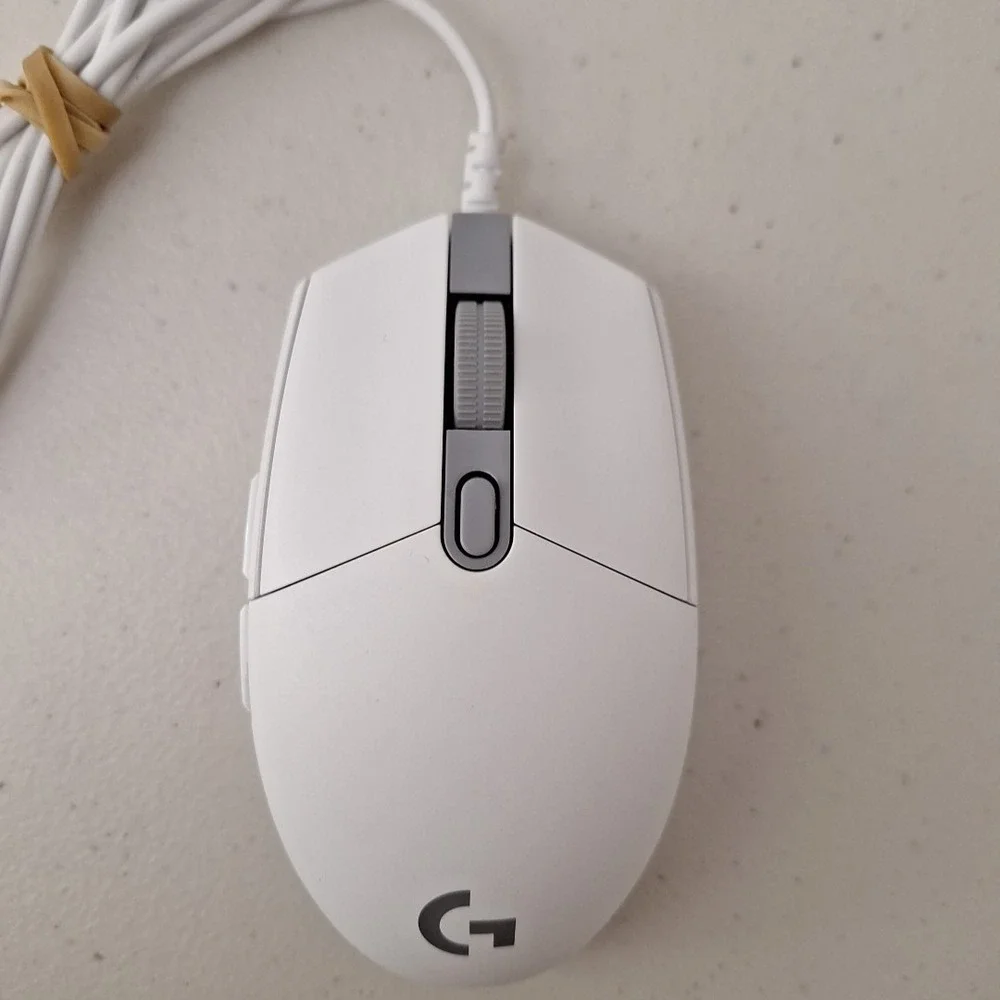 WHITE Logitech G203 Lightsync Wired Gaming Mouse Tested Works Great Condition